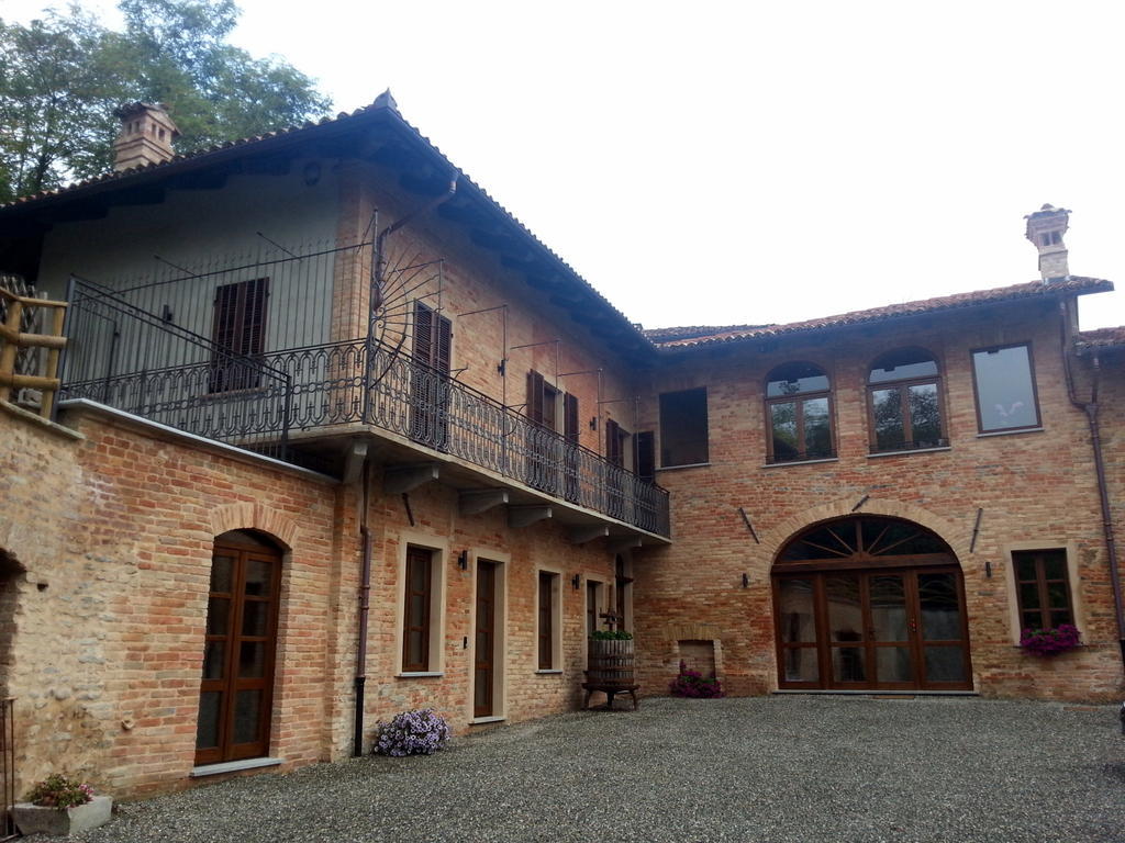 Dimora Cortese Castagnole delle Lanze Buitenkant foto
